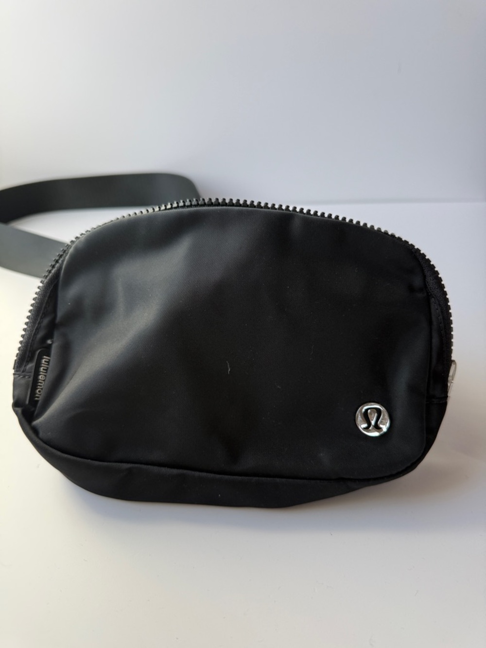 lululemon athletica Black Minimalist Belt Bag
